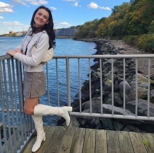 Meet your Posher, Brianna